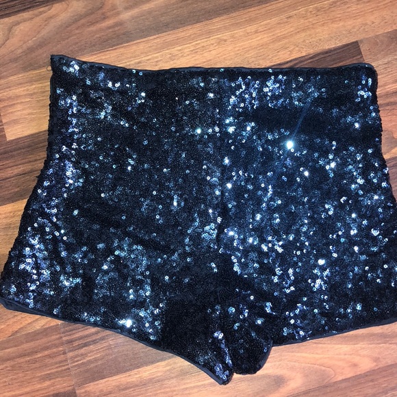 Navy sequin shorts - Picture 5 of 5